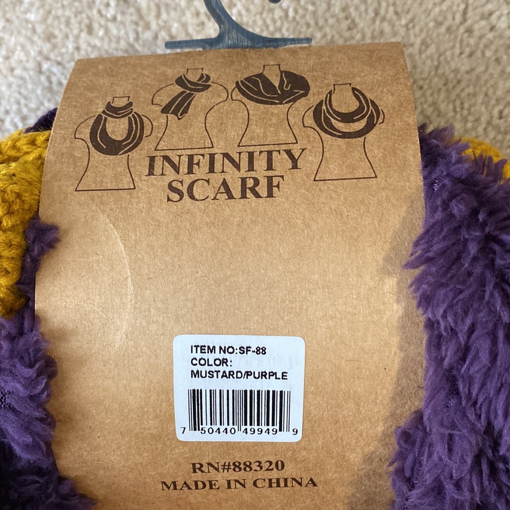 Infinity scarf - Picture 2 of 3